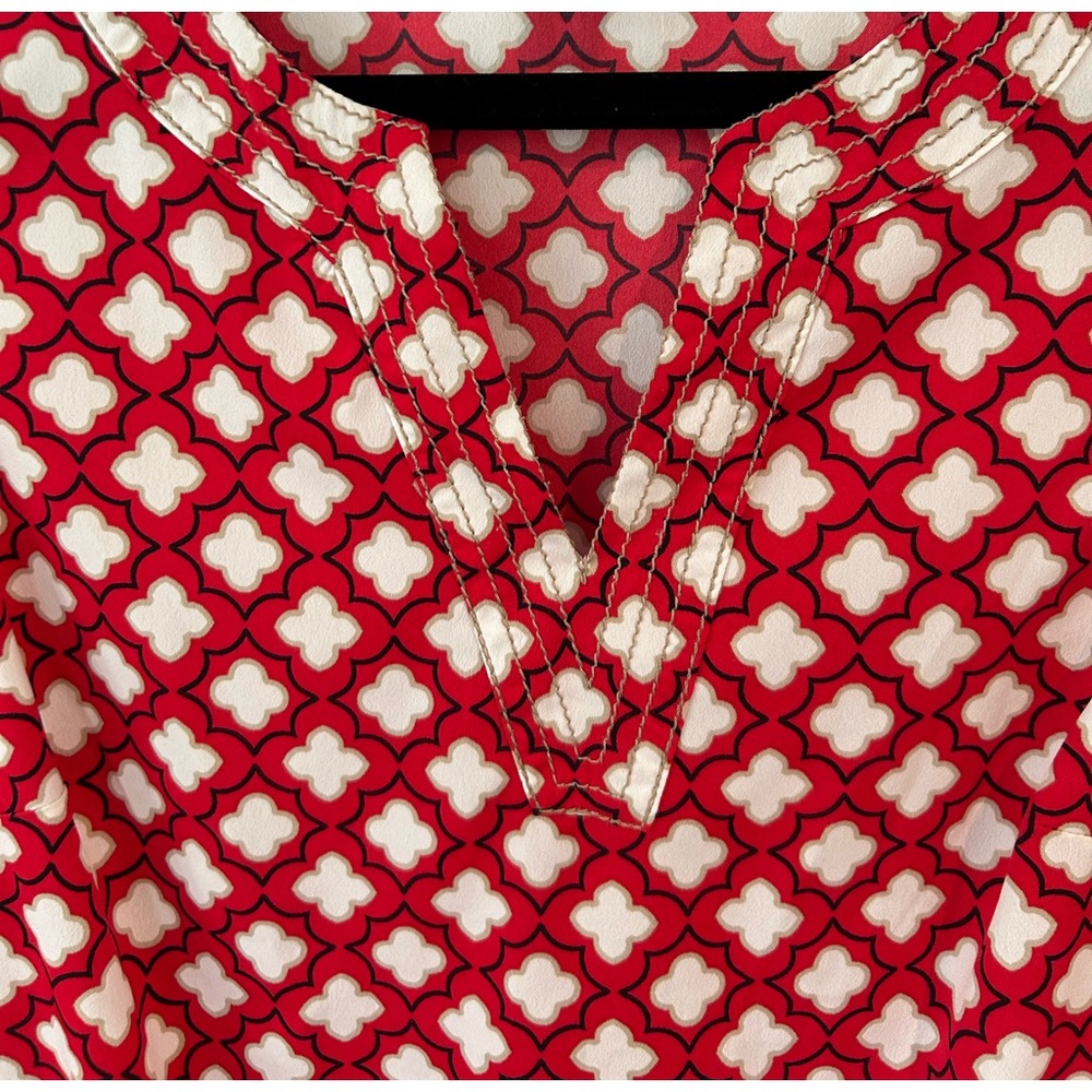 BR women’s sleeveless blouse in pretty red color with details.